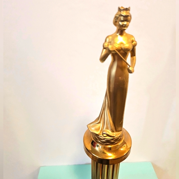 1965 Official Miss America Pageant Trophy 🏆 - Picture 2 of 9
